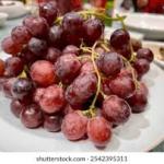 RED GRAPES