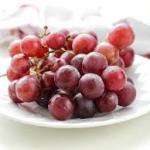 RED GRAPES